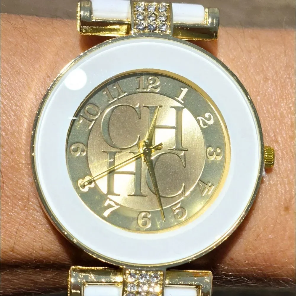 Ch woman's watch new, never use great condition